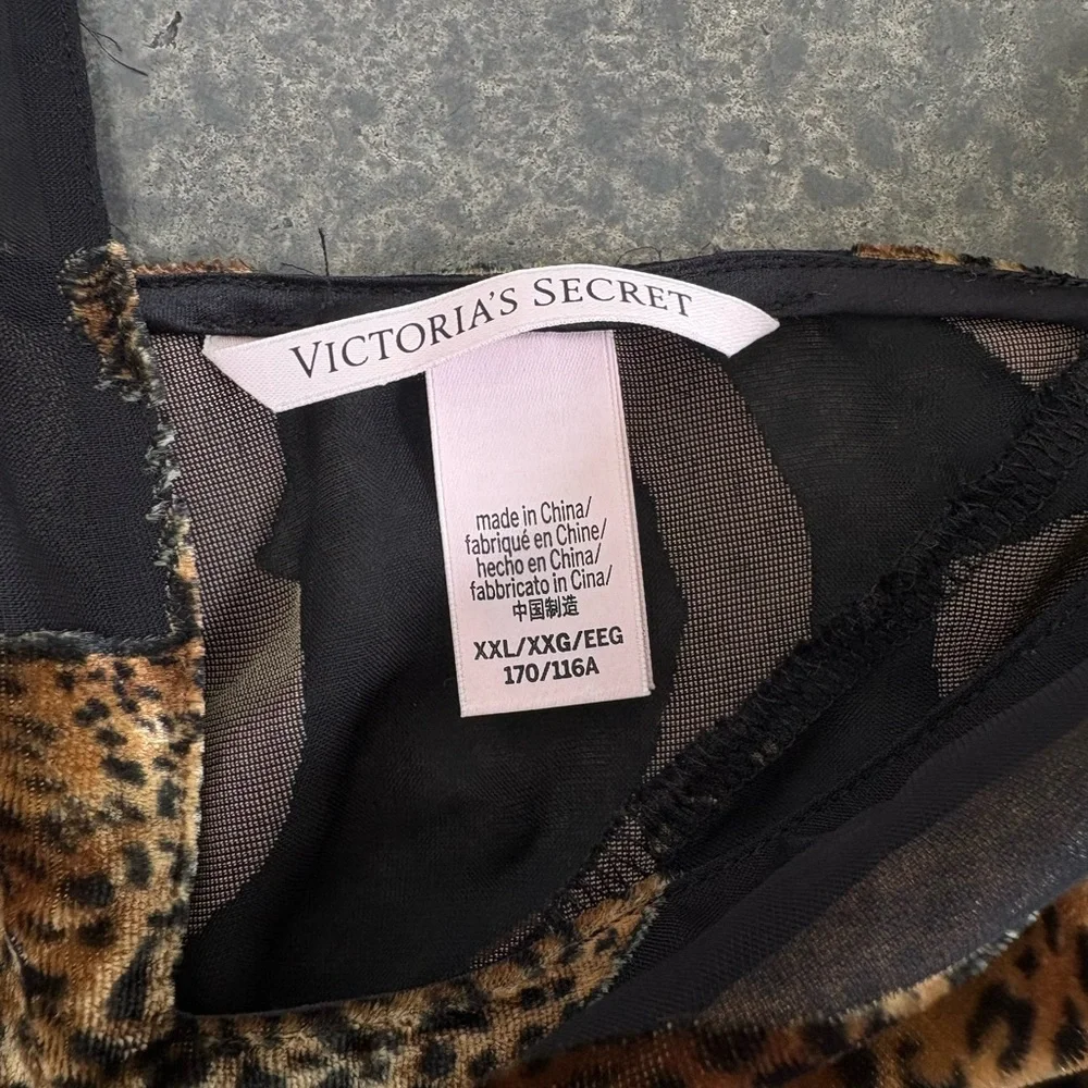 Victoria Secret Leopard Print Camisole Top - Picture 3 of 5